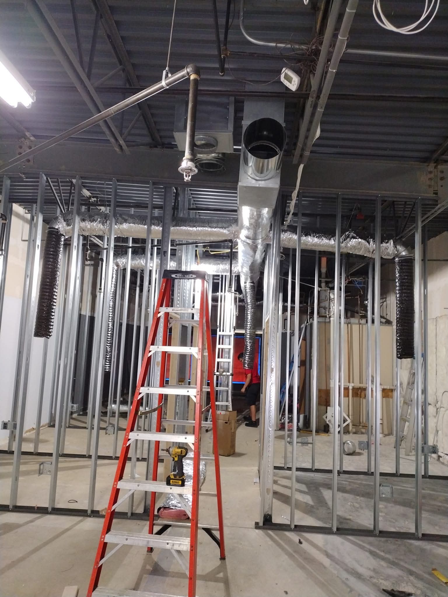 Gallery photos for Insulated Spiral Duct Installation for an Office Build: Image #1