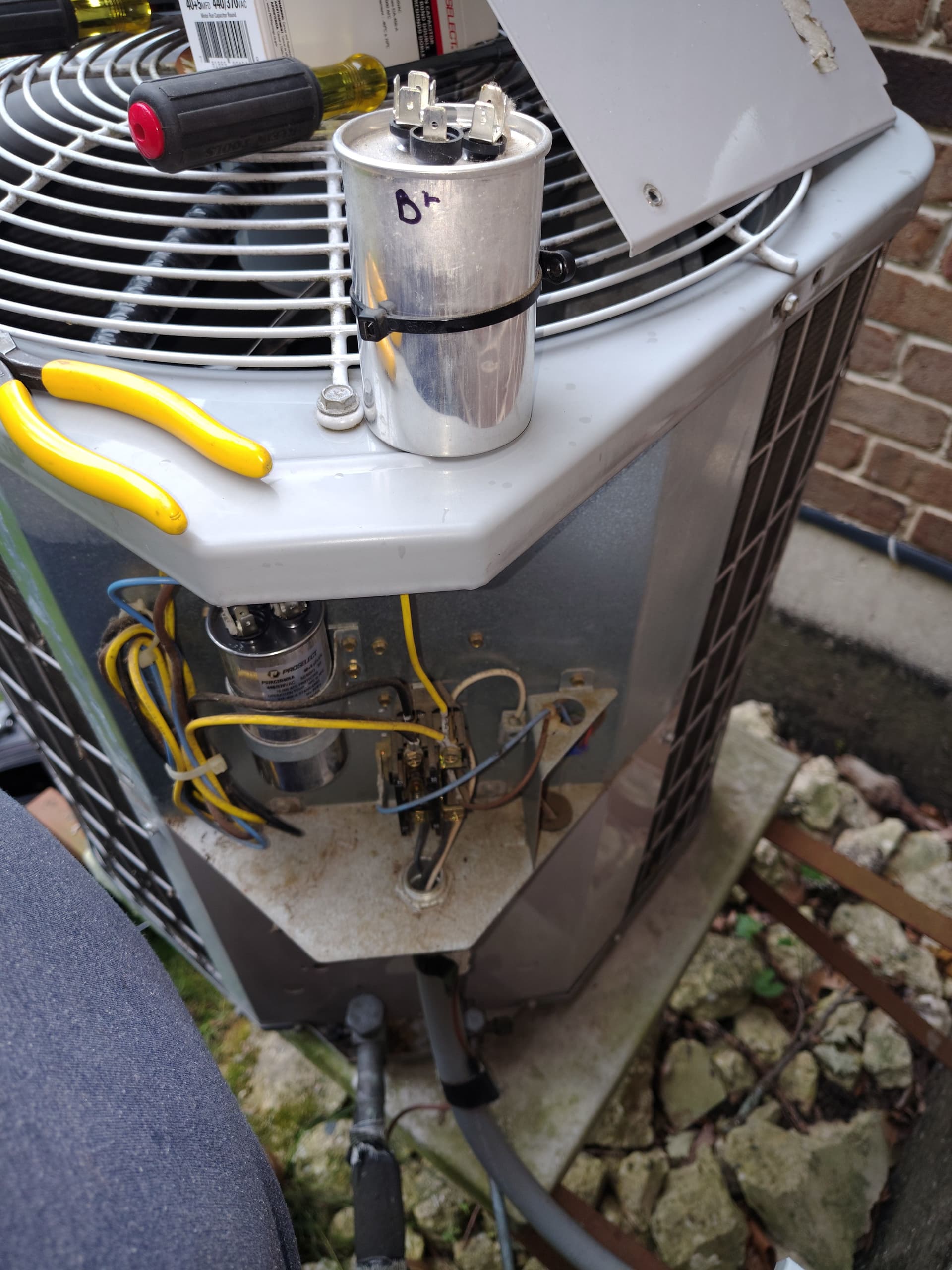 A Weak Capacitor Can Kill Your AC When You Need It Most image