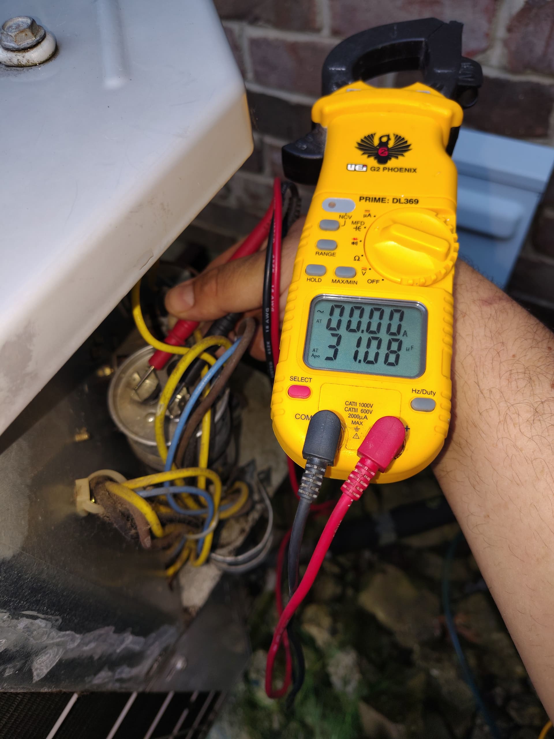 Gallery photos for A Weak Capacitor Can Kill Your AC When You Need It Most: Image #2